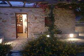 Naxos Alyko Traditional Vacation House Mitatos