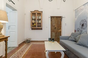 Villa Thea Charming Houses