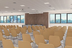 Eraora Hotel Village