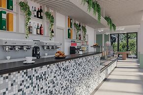 Eraora Hotel Village