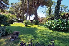 Eraora Hotel Village