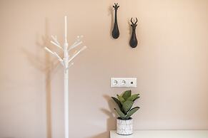 Nomad Pennie Home by CloudKeys