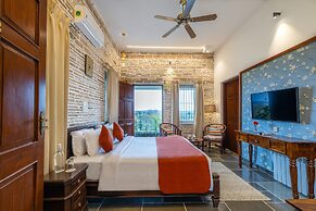 Moonstone, Bhopal, Amã Stays & Trails