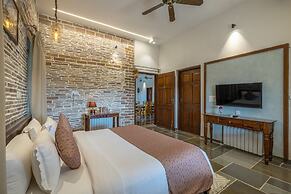 Moonstone, Bhopal, Amã Stays & Trails