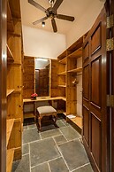 Moonstone, Bhopal, Amã Stays & Trails