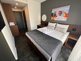 Wolf Of The City Hotel & Spa