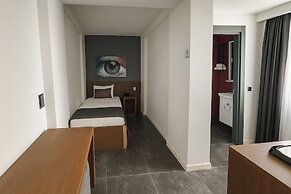 Wolf Of The City Hotel & Spa