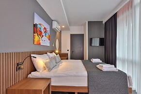 Wolf Of The City Hotel & Spa