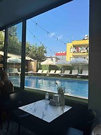 Wolf Of The City Hotel & Spa