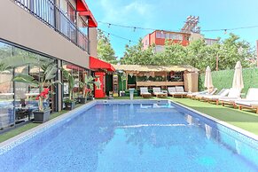 Wolf Of The City Hotel & Spa