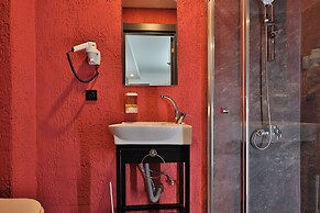 Wolf Of The City Hotel & Spa