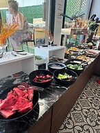 Wolf Of The City Hotel & Spa