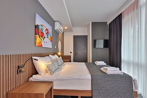 Wolf Of The City Hotel & Spa