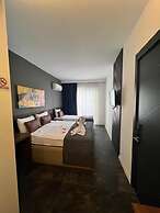 WOLF OF THE CITY HOTEL & SPA