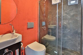 Wolf Of The City Hotel & Spa