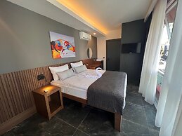 Wolf Of The City Hotel & Spa