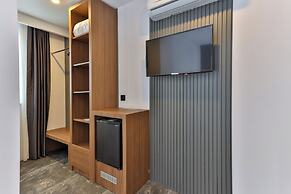 Wolf Of The City Hotel & Spa