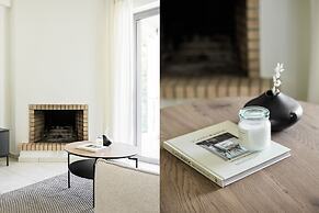 Majestic 3BR Apartment in Chalandri