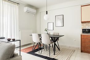 Majestic 3BR Apartment in Chalandri