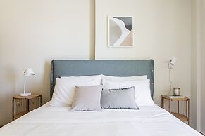 Majestic 3BR Apartment in Chalandri