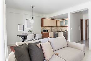 Majestic 3BR Apartment in Chalandri