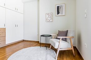 Majestic 3BR Apartment in Chalandri