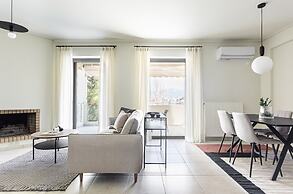 Majestic 3BR Apartment in Chalandri