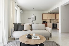 Majestic 3BR Apartment in Chalandri