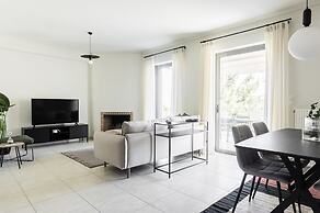 Majestic 3BR Apartment in Chalandri