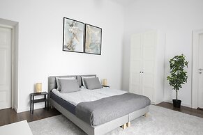 Bedrouse Czapskich 5 - Old Town