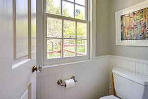 Berkeley Home w/ Garden, Close to San Francisco!