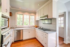 Berkeley Home w/ Garden, Close to San Francisco!