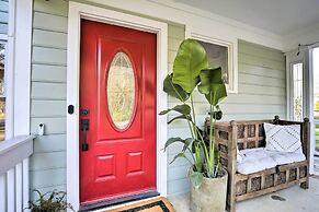 Home With Outdoor Oasis in Downtown Raleigh!