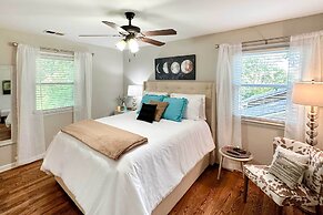 Recently Renovated Raleigh Retreat w/ Patio!
