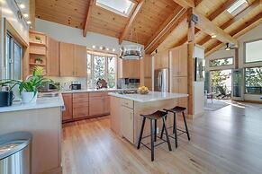 Decks + Lake Tahoe Views: Secluded Mtn Cabin!