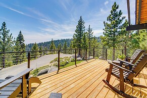 Decks + Lake Tahoe Views: Secluded Mtn Cabin!