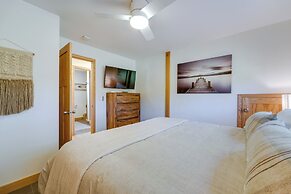 Decks + Lake Tahoe Views: Secluded Mtn Cabin!