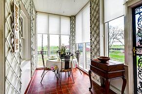 Bowling Green House w/ Shared Pool!