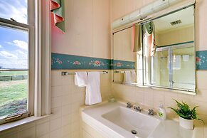 Bowling Green House w/ Shared Pool!