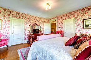 Bowling Green House w/ Shared Pool!