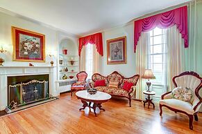 Bowling Green House w/ Shared Pool!