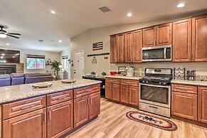 Half-mi to Bear Mtn Ski Resort: Cabin w/ Hot Tub