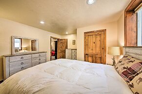 Priest Lake Apartment Near Hiking Trails!