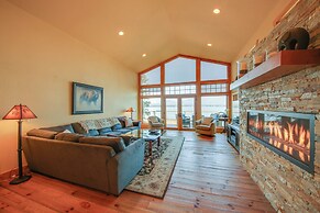 Sandpoint Waterfront Getaway on Lake Pend Oreille!