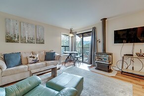 < 3 Mi to Lake Tahoe: Incline Village Condo!