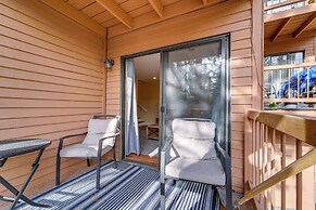 < 3 Mi to Lake Tahoe: Incline Village Condo!