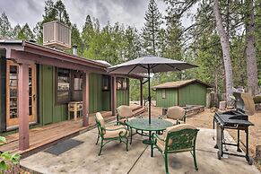Pollock Pines Cabin Retreat w/ Hot Tub + Deck