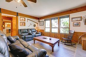 1 Mi to Lake: Hot Tub Haven in Pollock Pines!