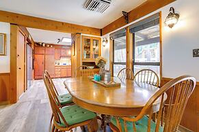 1 Mi to Lake: Hot Tub Haven in Pollock Pines!