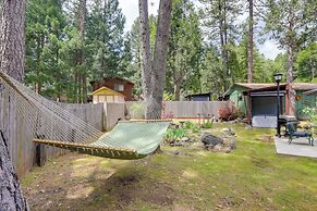 1 Mi to Lake: Hot Tub Haven in Pollock Pines!